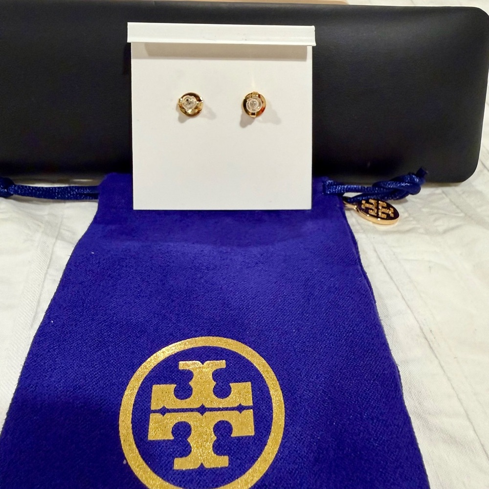 Tory Burch Gold and White Pearl Drop Earrings with Logo Discs - Picture 2 of 2